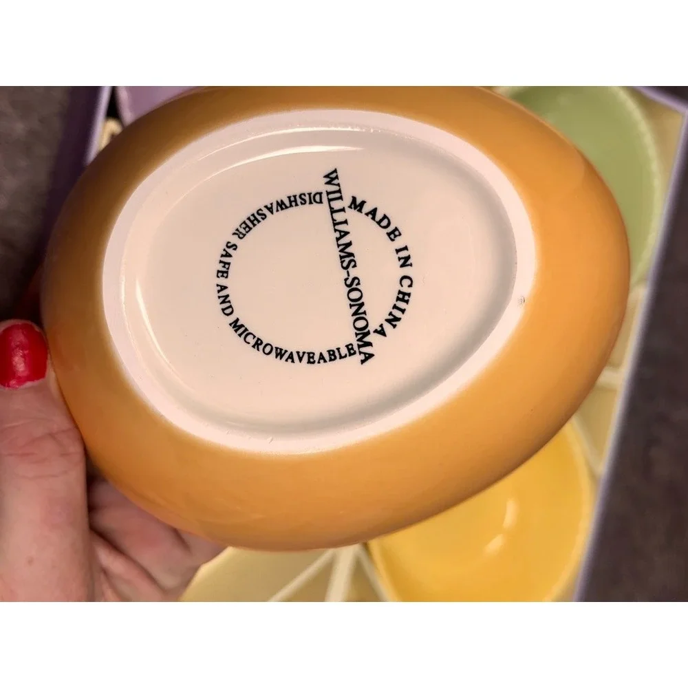 Vtg Williams Sonoma Set of 4 Easter Egg Ceramic Ramekins Pastel Baking Dishes